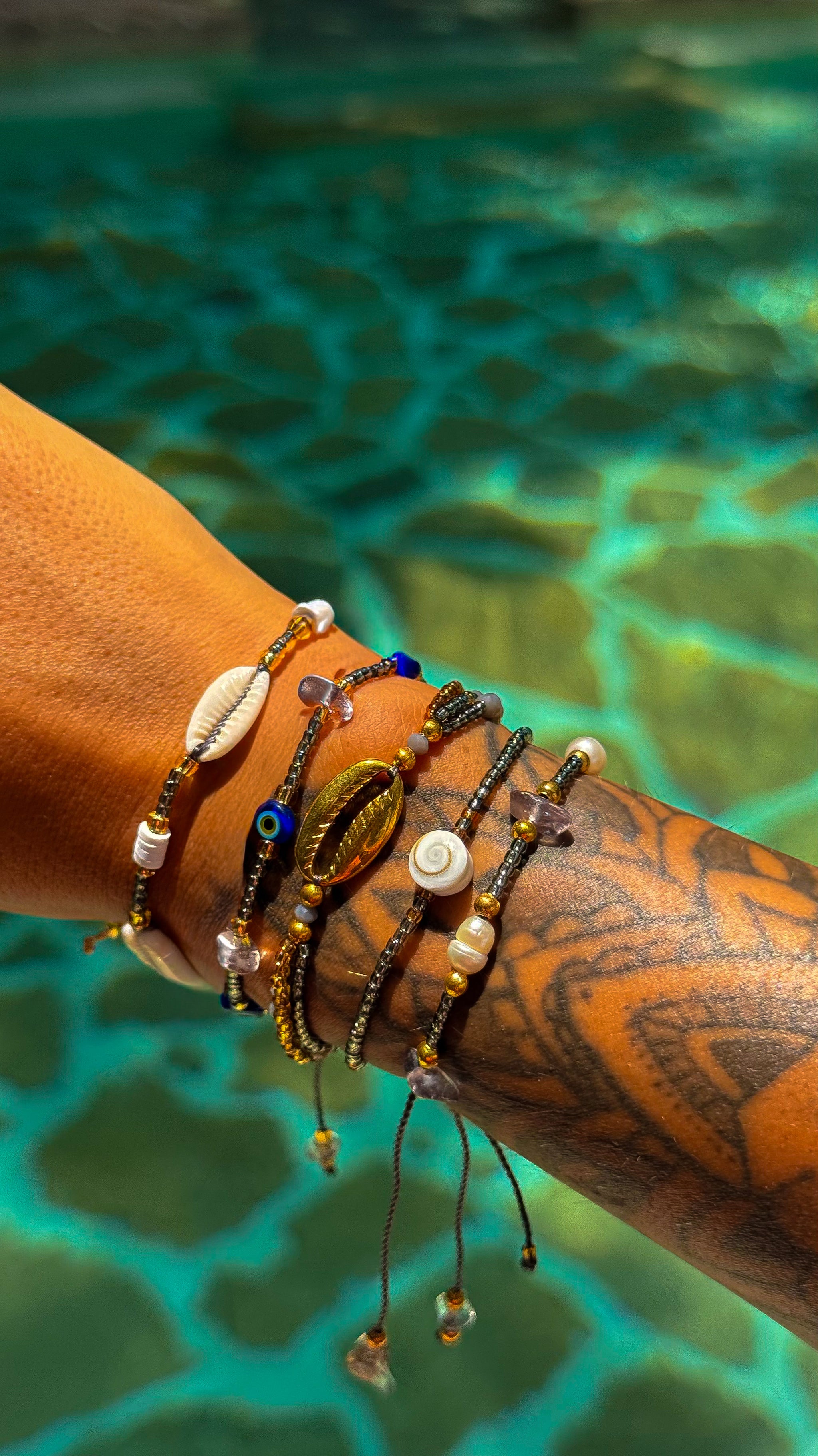 Composition de 5 Bracelets GRIS ARGENT Bali – Ajustables