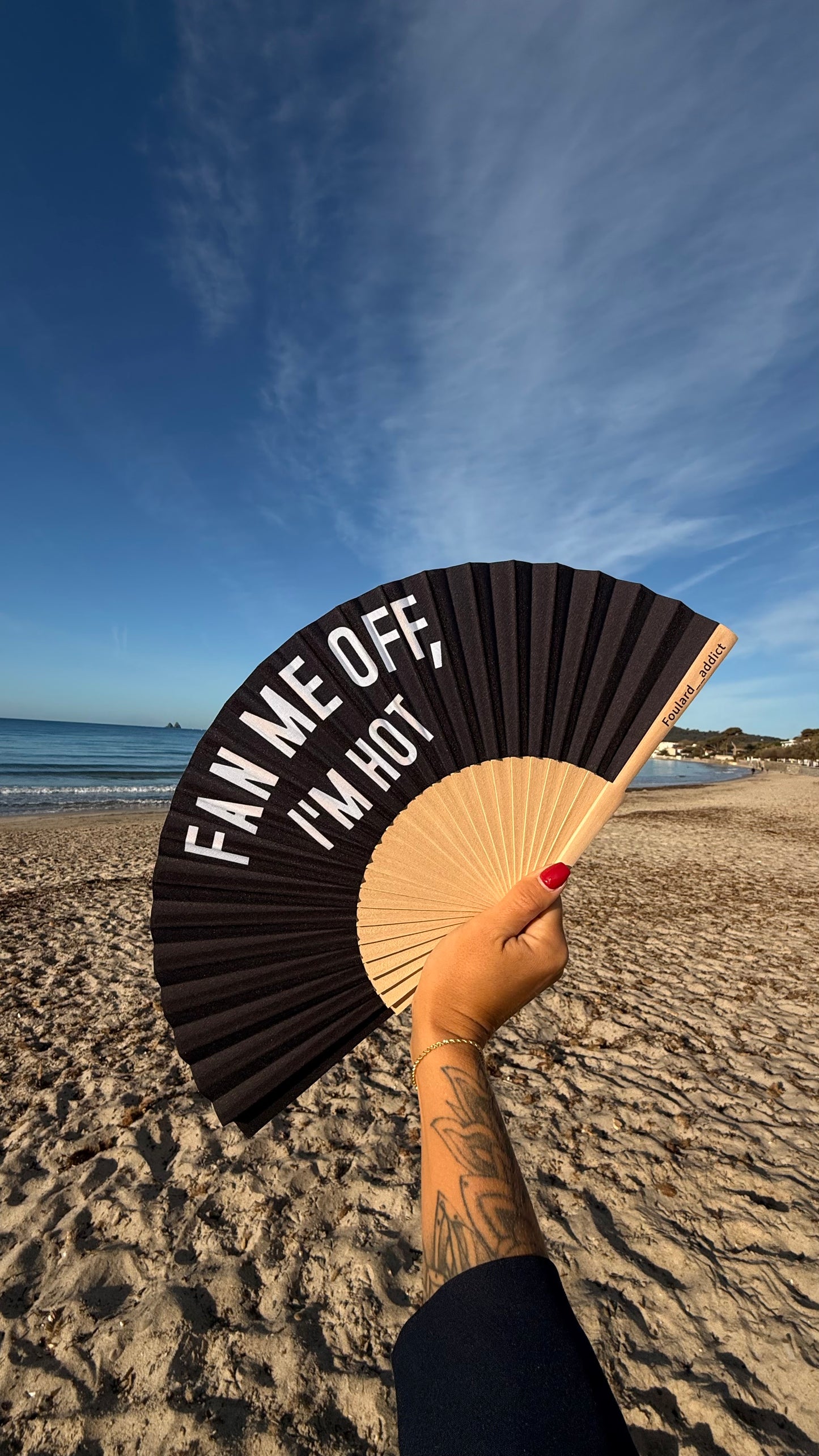 Eventail « fan me off, I’m hot »